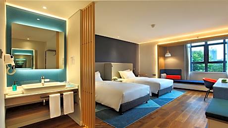 Standard Twin Room - Extra Floor Space
