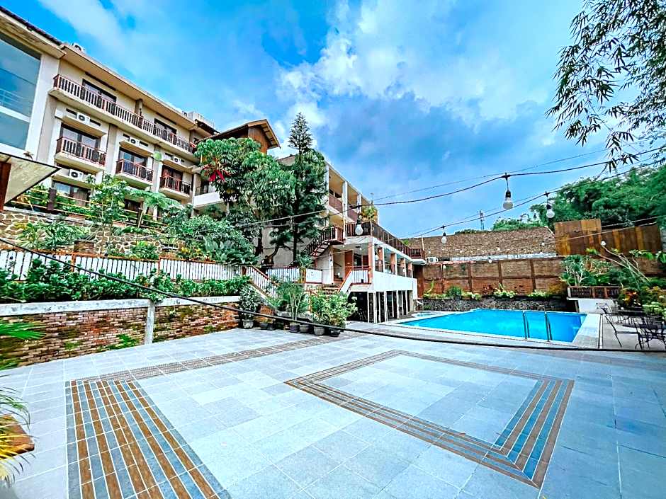 Spencer Green Hotel