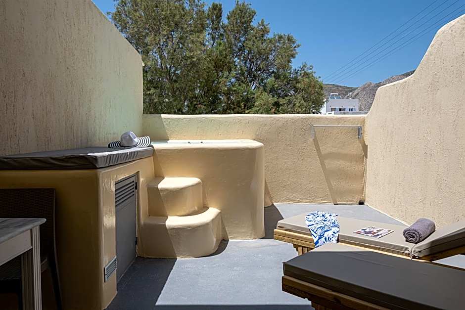 Cyclops Beach Apartments