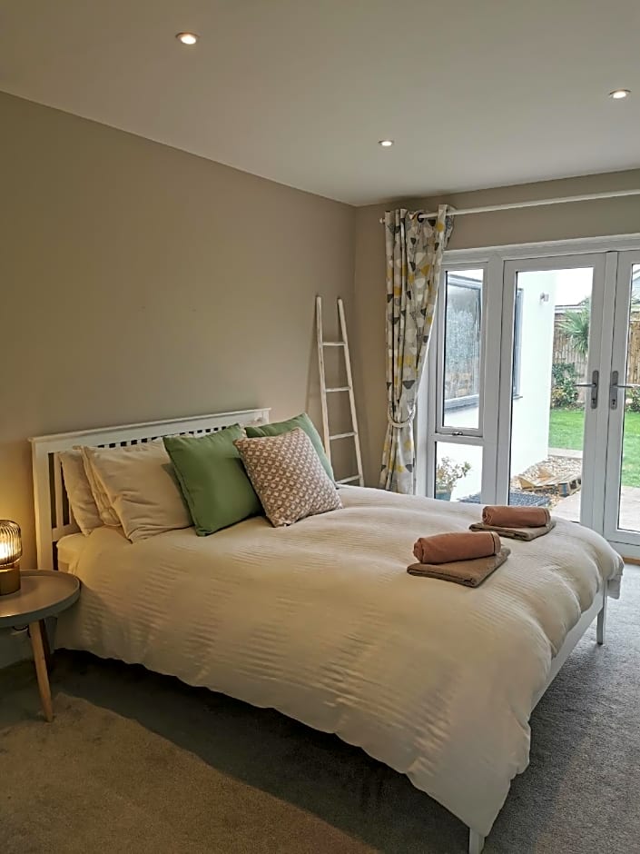 Iona – Bracklesham Bay