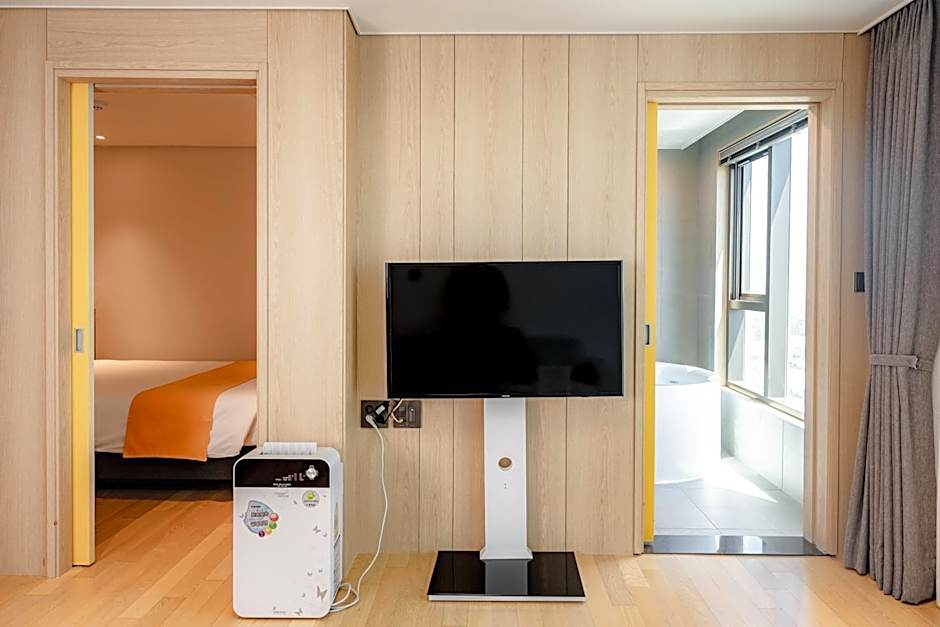 Seogwipo Hills Hotel