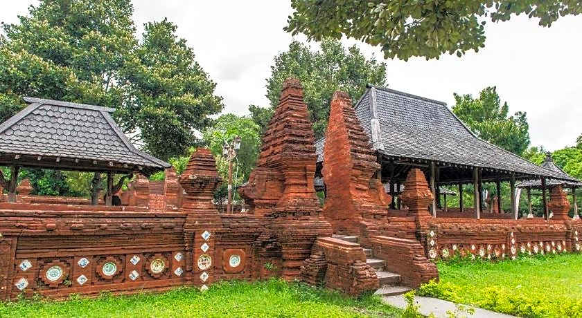 Patra Cirebon Hotel & Convention