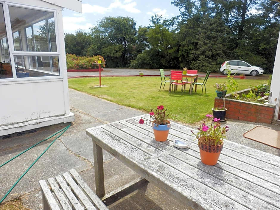 Thomas's Catlins Lodge and Camp Ground