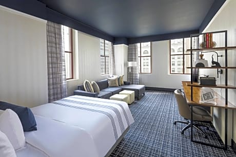 Studio Suite, Suite, 1 Queen, Sofa bed, Corner room