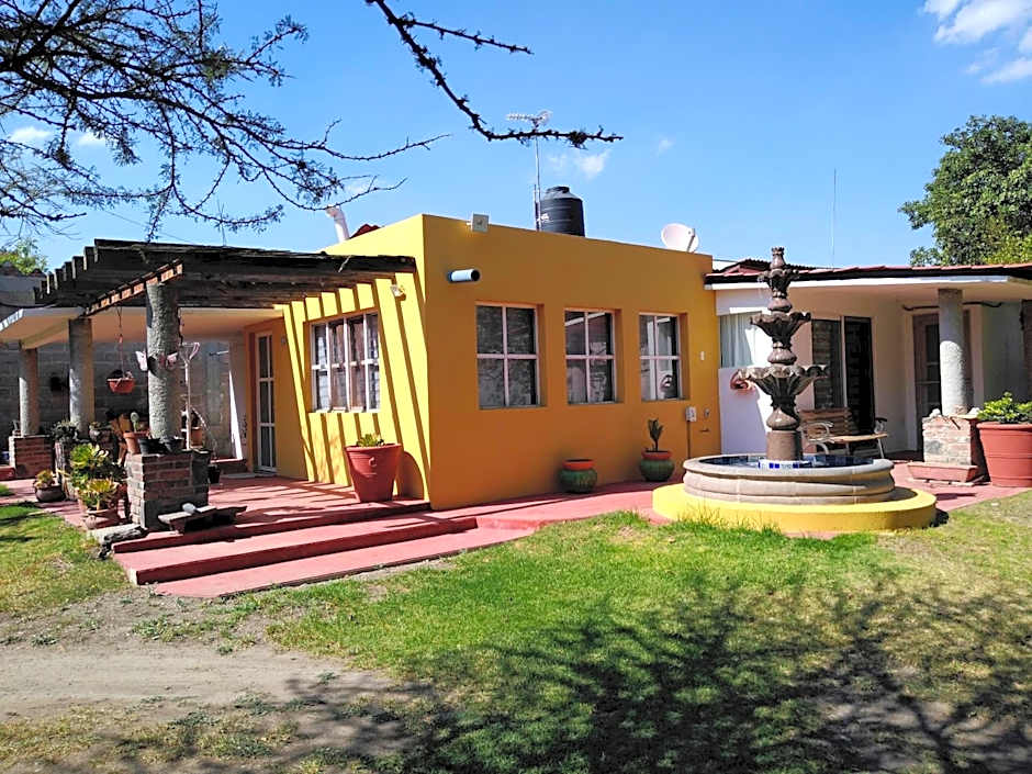 Finca Mc'Clau Teotihuacan, Casa residencial entera