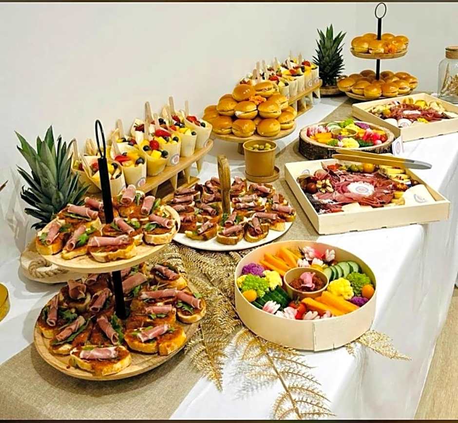 HUMAN HOTEL RESIDENCE ex esparrus