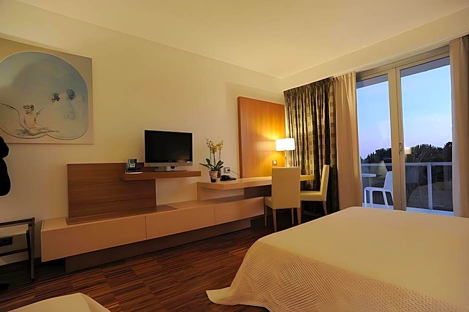 The Ecotel Bangkok Hotel