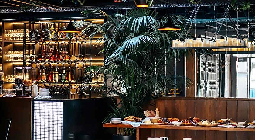 Hotel Twenties Tbilisi - Stay & Dine