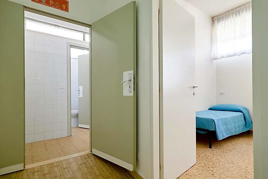 Soleē, Family Holidays & Hostelling