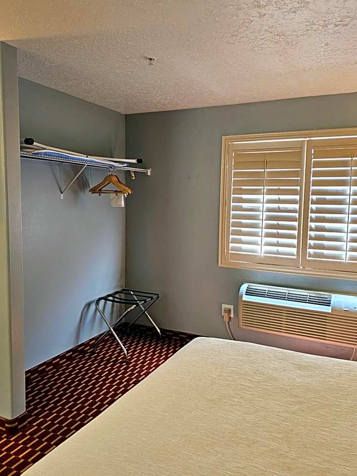 Executive Inn & Suites Extended Stay - Vernal
