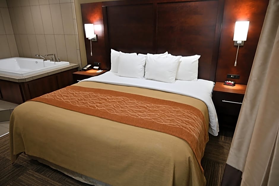 Giles Hotel Inn and Suites