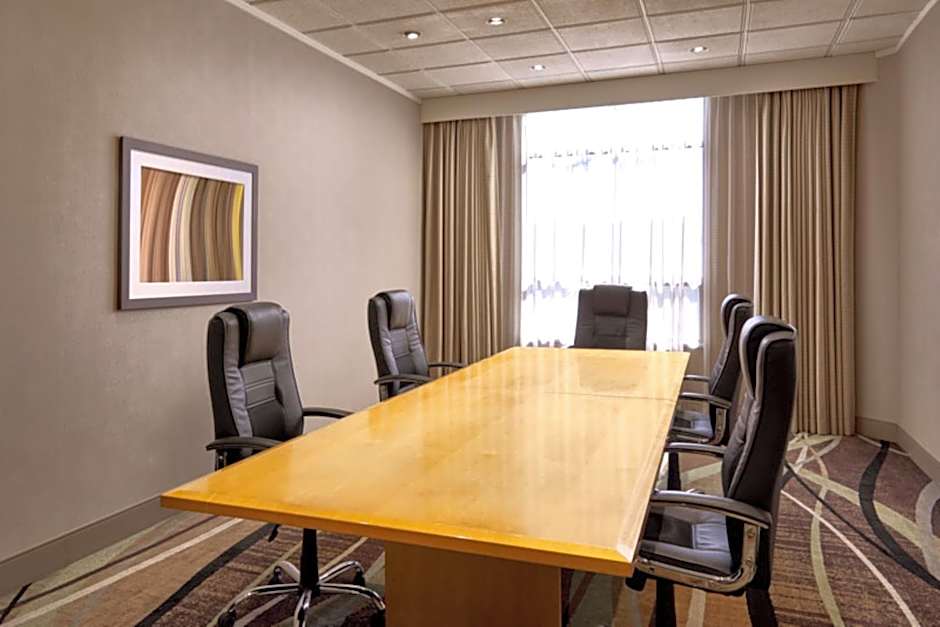 Holiday Inn Express Vancouver-Metrotown (Burnaby) By IHG