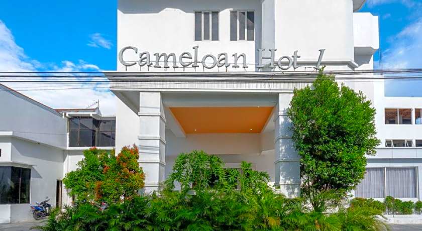 RedDoorz Plus @ Cameloan Hotel Palu