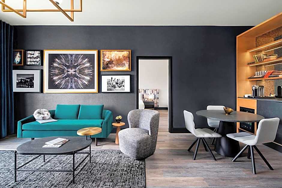 The Oaklander Hotel, Autograph Collection by Marriott