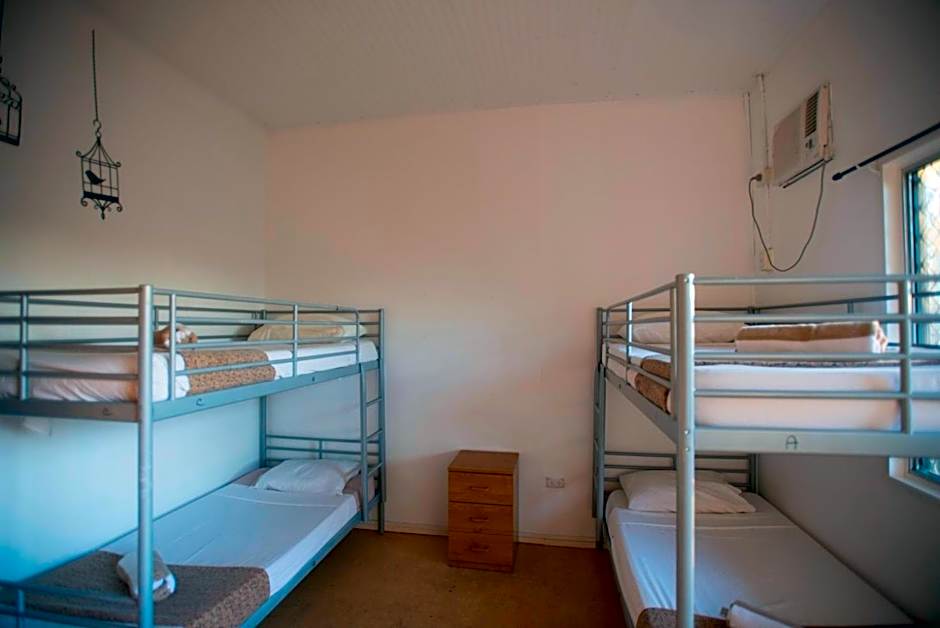 Roebuck Bay Backpackers