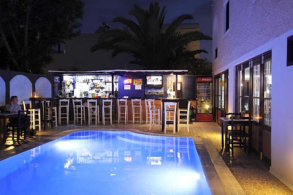 Anny Studios & Rooms Perissa Beach