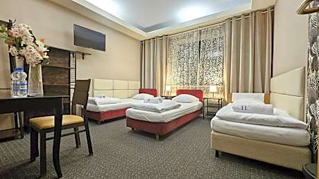 Triple Room with Shared Bathroom
