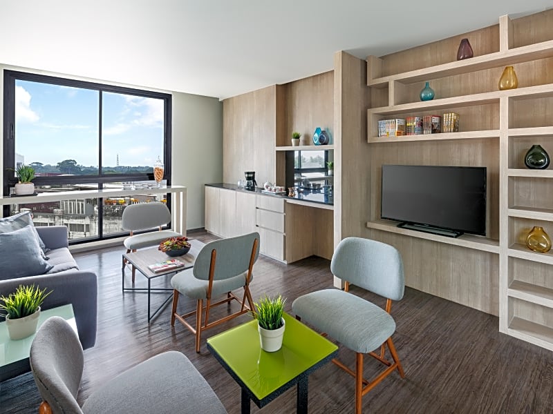 Madera Residence Sriracha