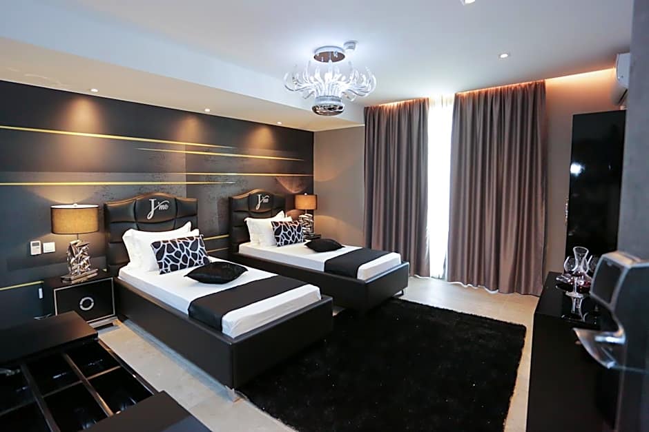 J'Me Boutique Hotel - Adults only