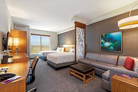 Queen Room with Two Queen Beds and Sofa Bed - High Floor