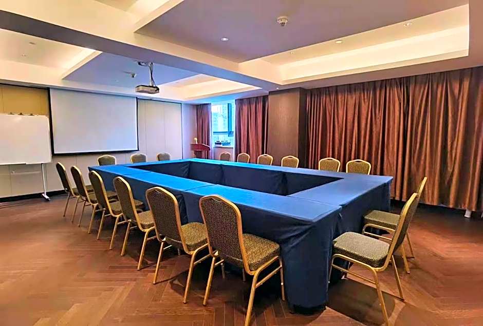 Jinjiang Metropolo Fuzhou Cangshan