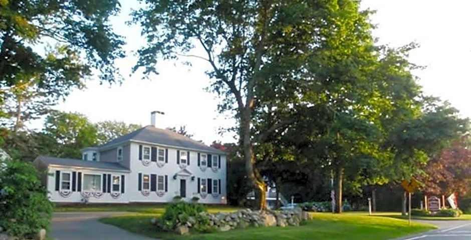 Sesuit Harbor House