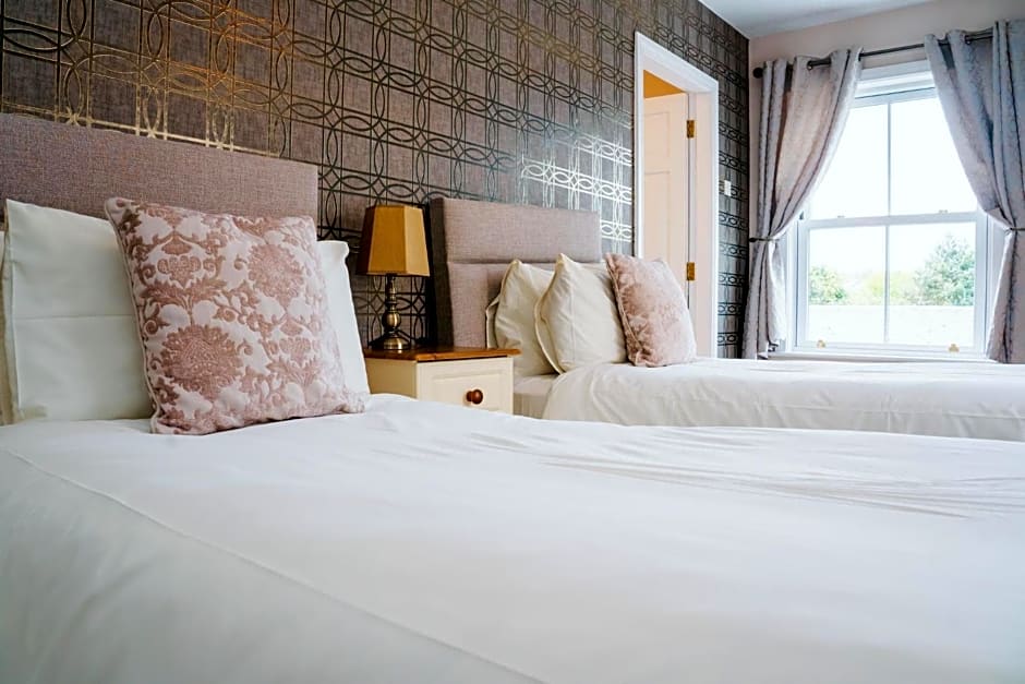 Plougastel House B&B