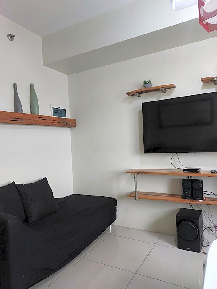 Jojie's Crib Horizons101 Studio II