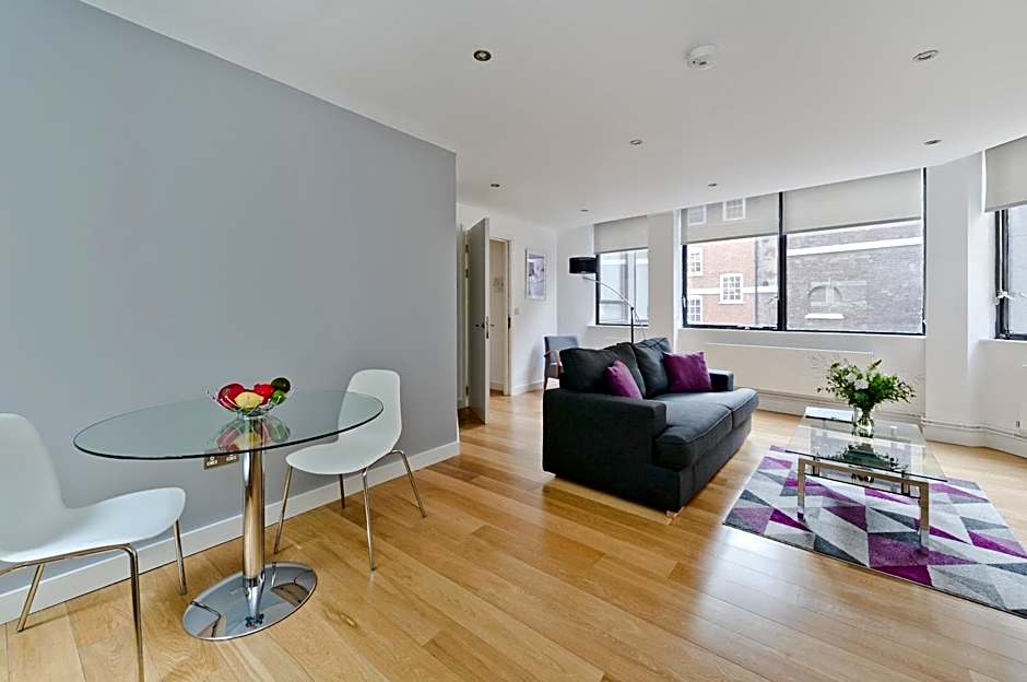 Red Lion Court by City2Stay