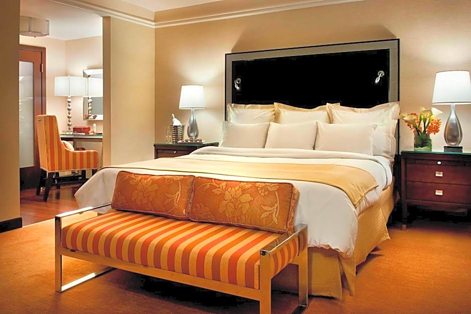 Trumbull Marriott Shelton