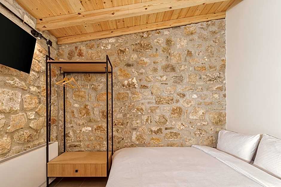 12 PYLES Living History