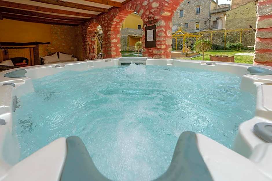 Les Arcades Le Lion D'or