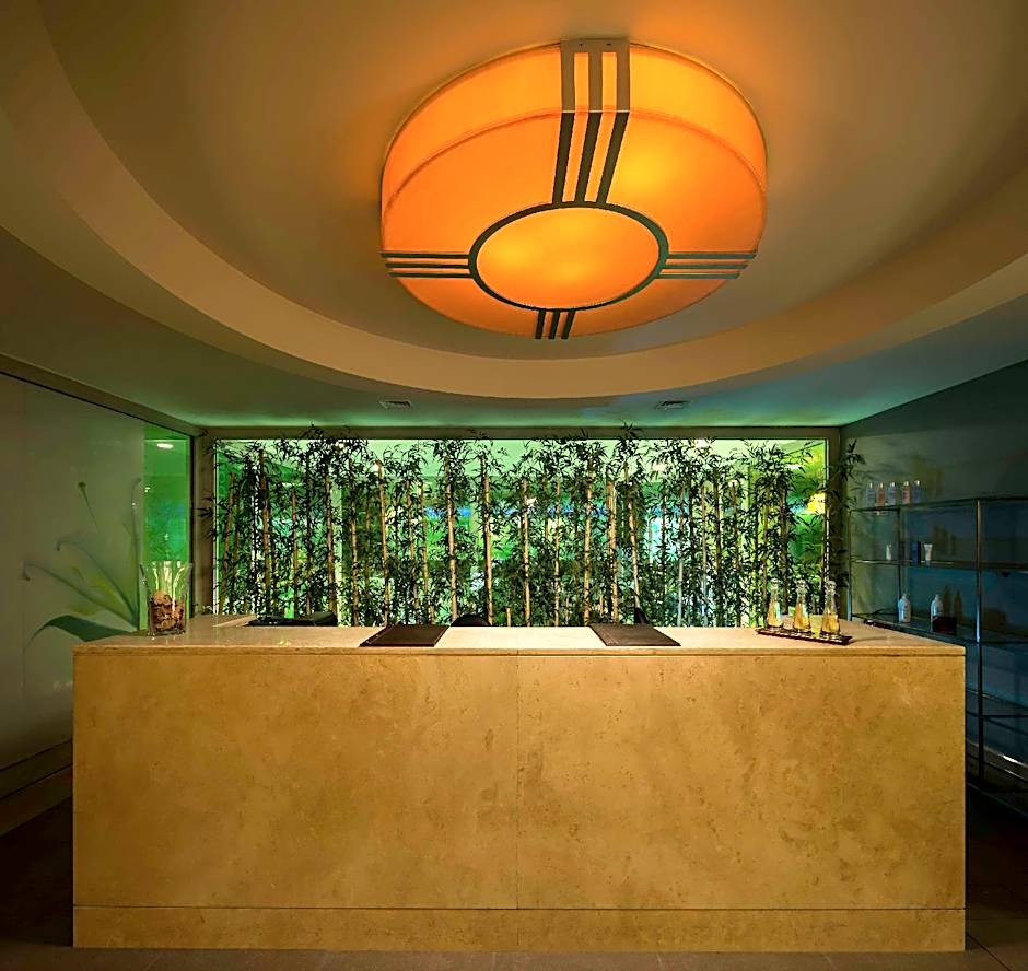 Titanic Port Bakirkoy