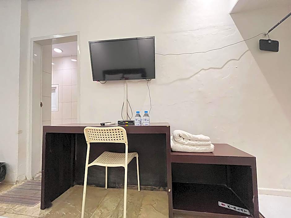 RedDoorz near Kantor Walikota Manado