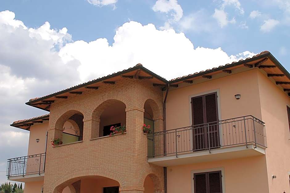 B&B Il Girasole - Rooms & House in country - air conditioned - 1500 meters from historic center