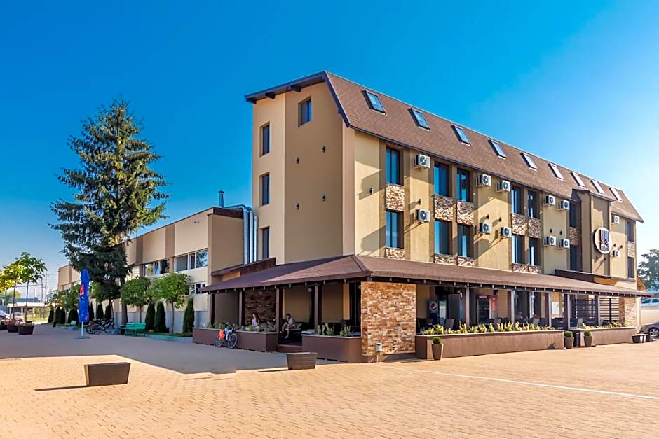 YMY HOTELS Târgu Jiu