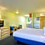 Palmetto Inn and Suites Hotel