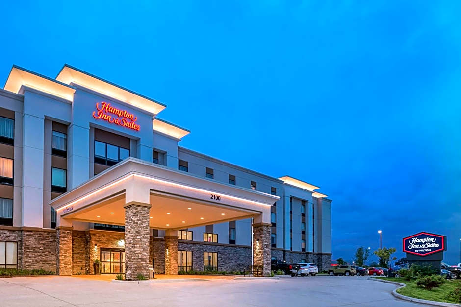 Hampton Inn By Hilton & Suites Ames, IA