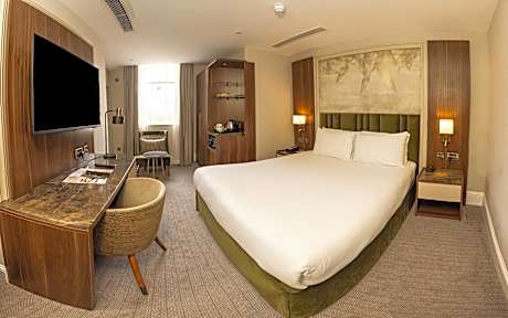 Superior Double Room with Sea View and Balcony