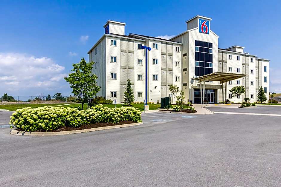 Motel 6 Kingston Ontario