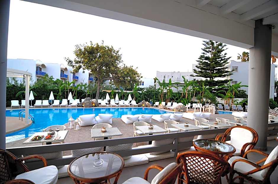 Palm Beach Hotel - Adults only