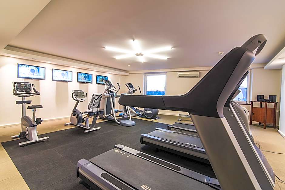 Airport Hotel Okecie