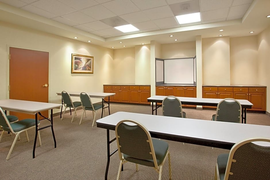 Holiday Inn Express Hotel & Suites Tucson Mall, an IHG Hotel