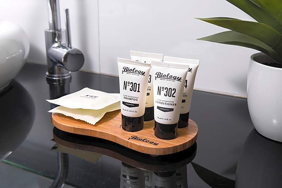 Grand Hotel and Apartments Townsville