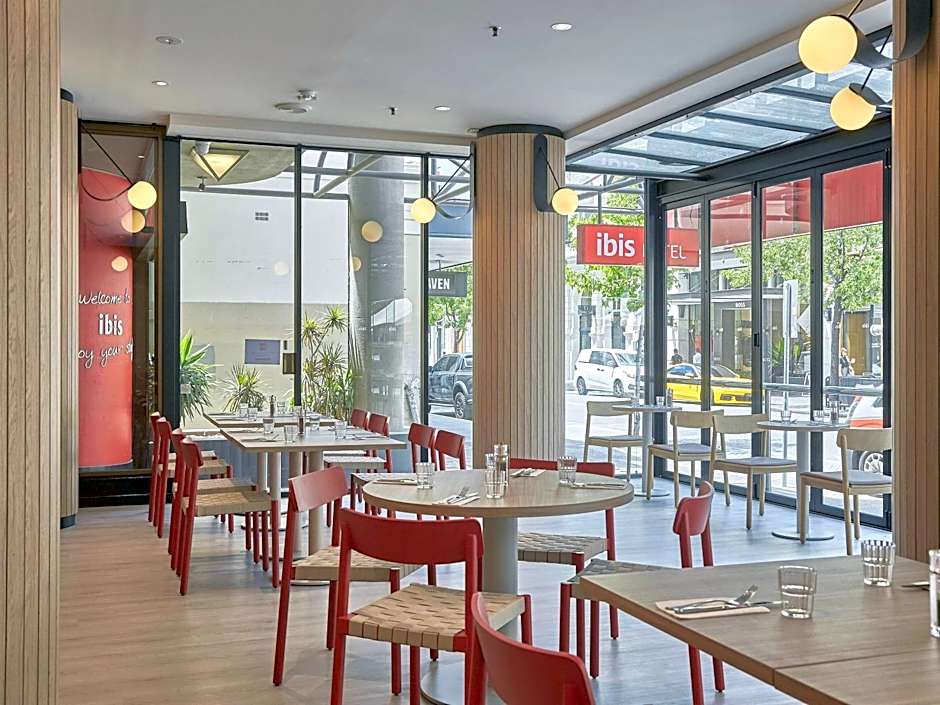 Ibis Perth