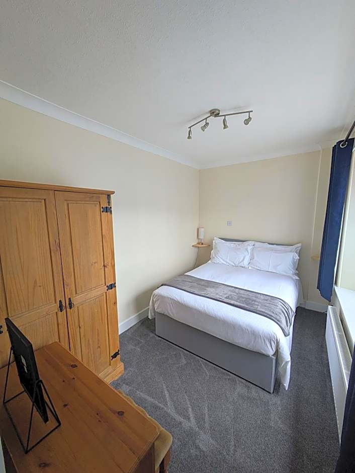 Buccleuch and Queensberry Arms Hotel