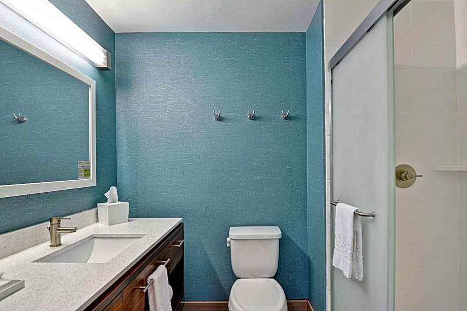 Home2 Suites By Hilton Pensacola I-10 At North Davis Hwy