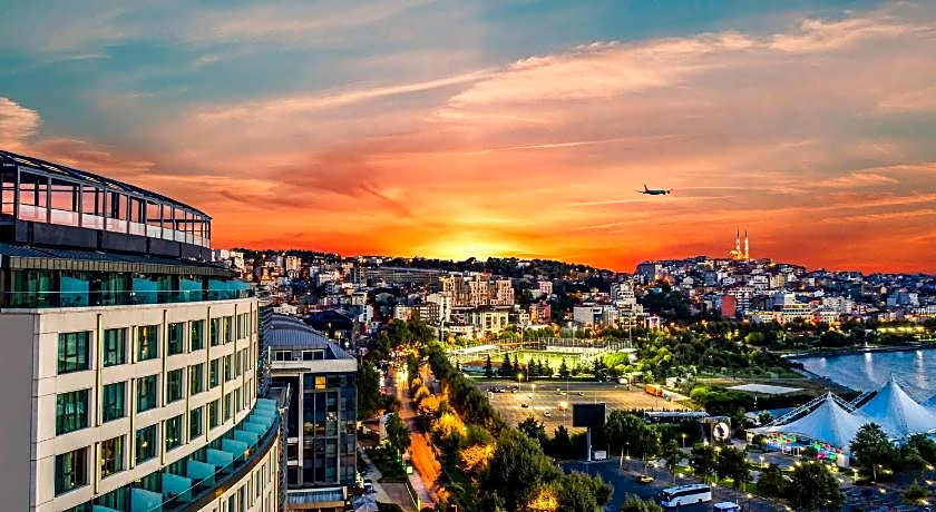 Clarion Hotel Istanbul Golden Horn