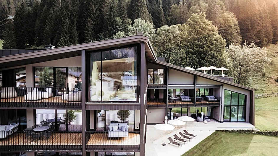 JoAnn suites & apart