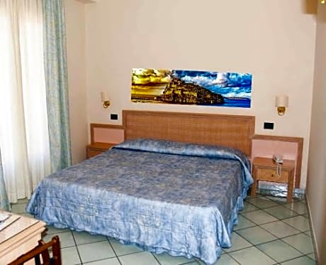 Economy Double Room with Spa Access